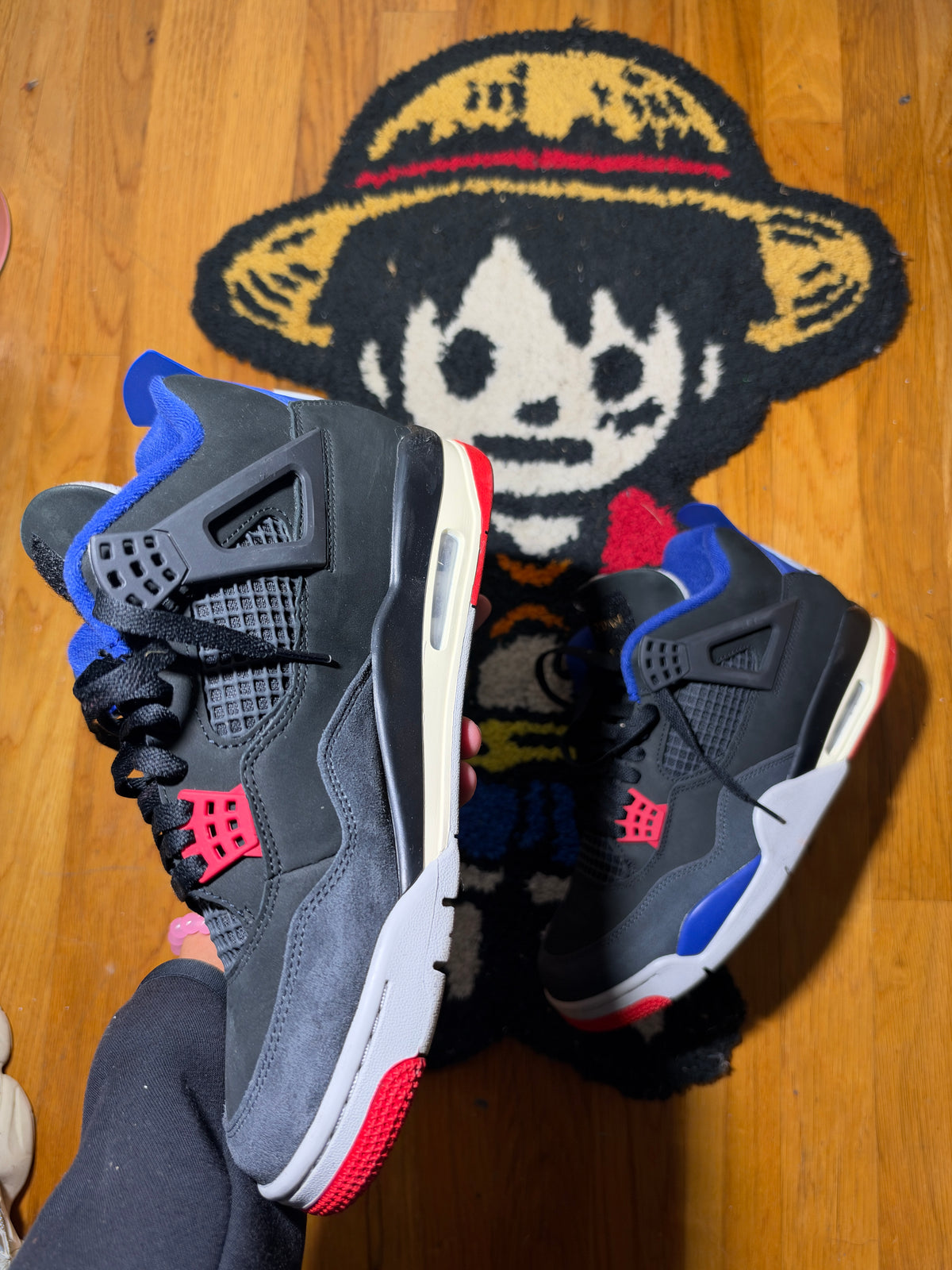 Rare air 4 Sz 10 (GOLD LETTERS)