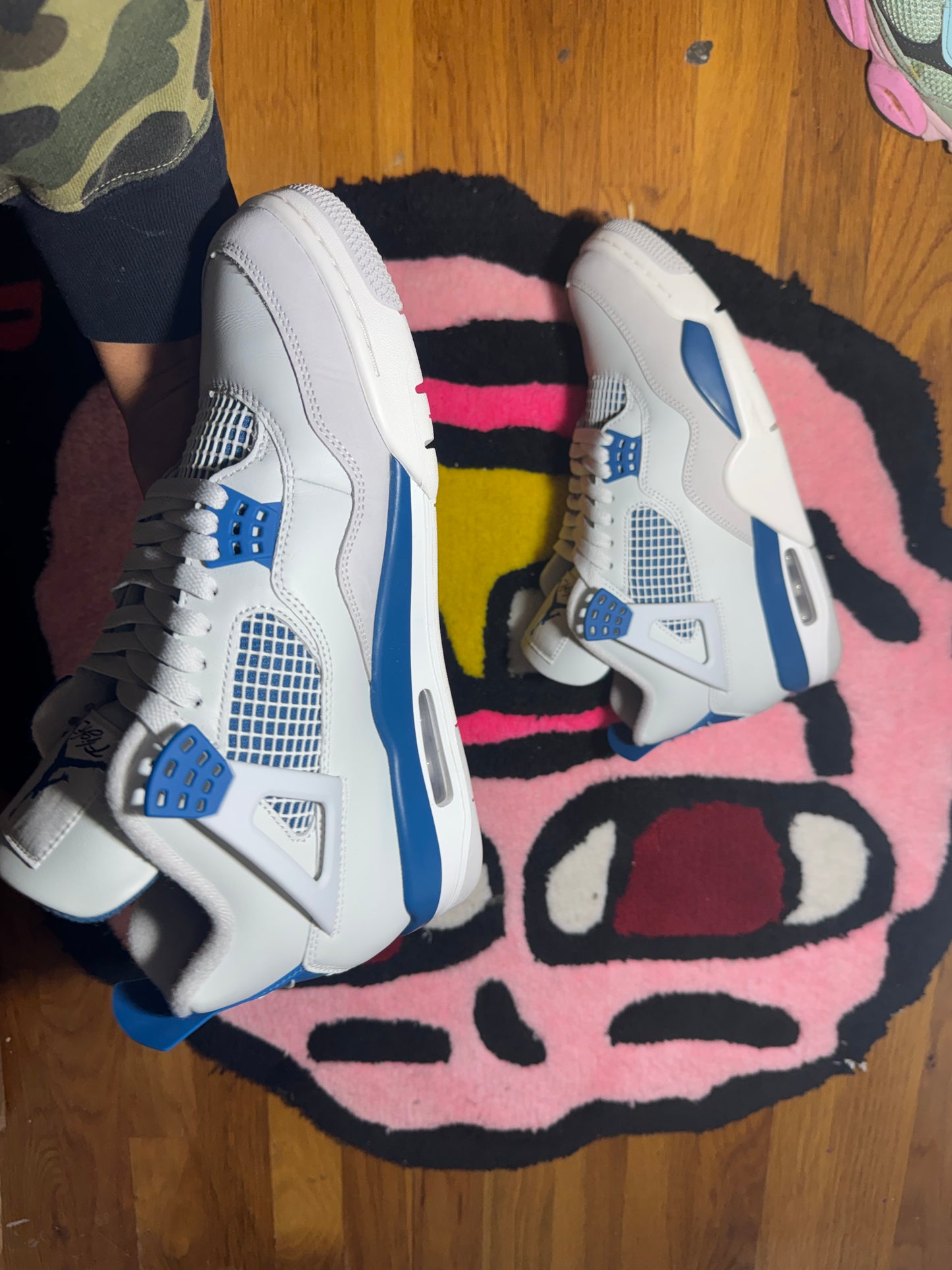 Military 4 Sz 12