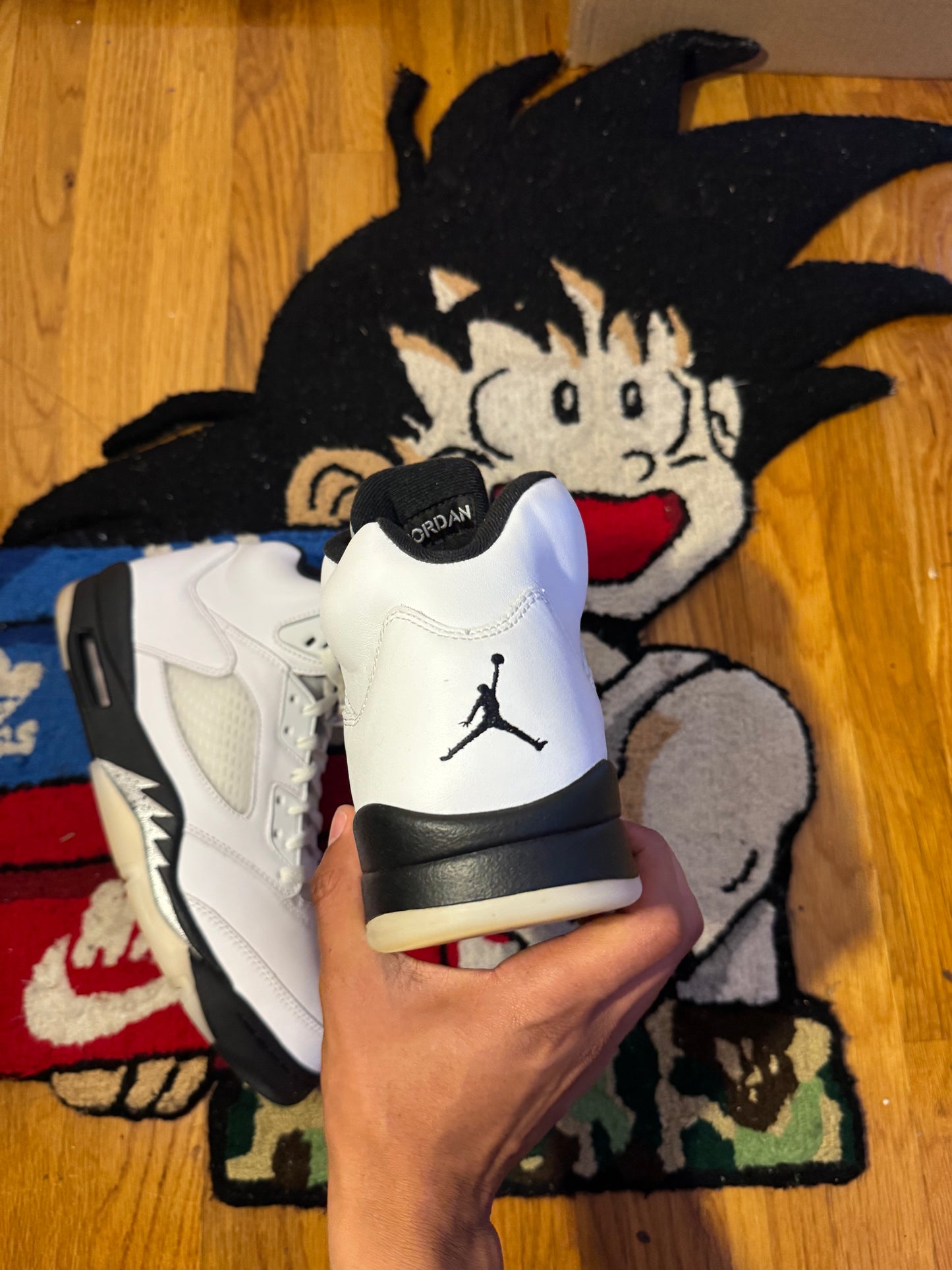 White metallic 5 Sz 11