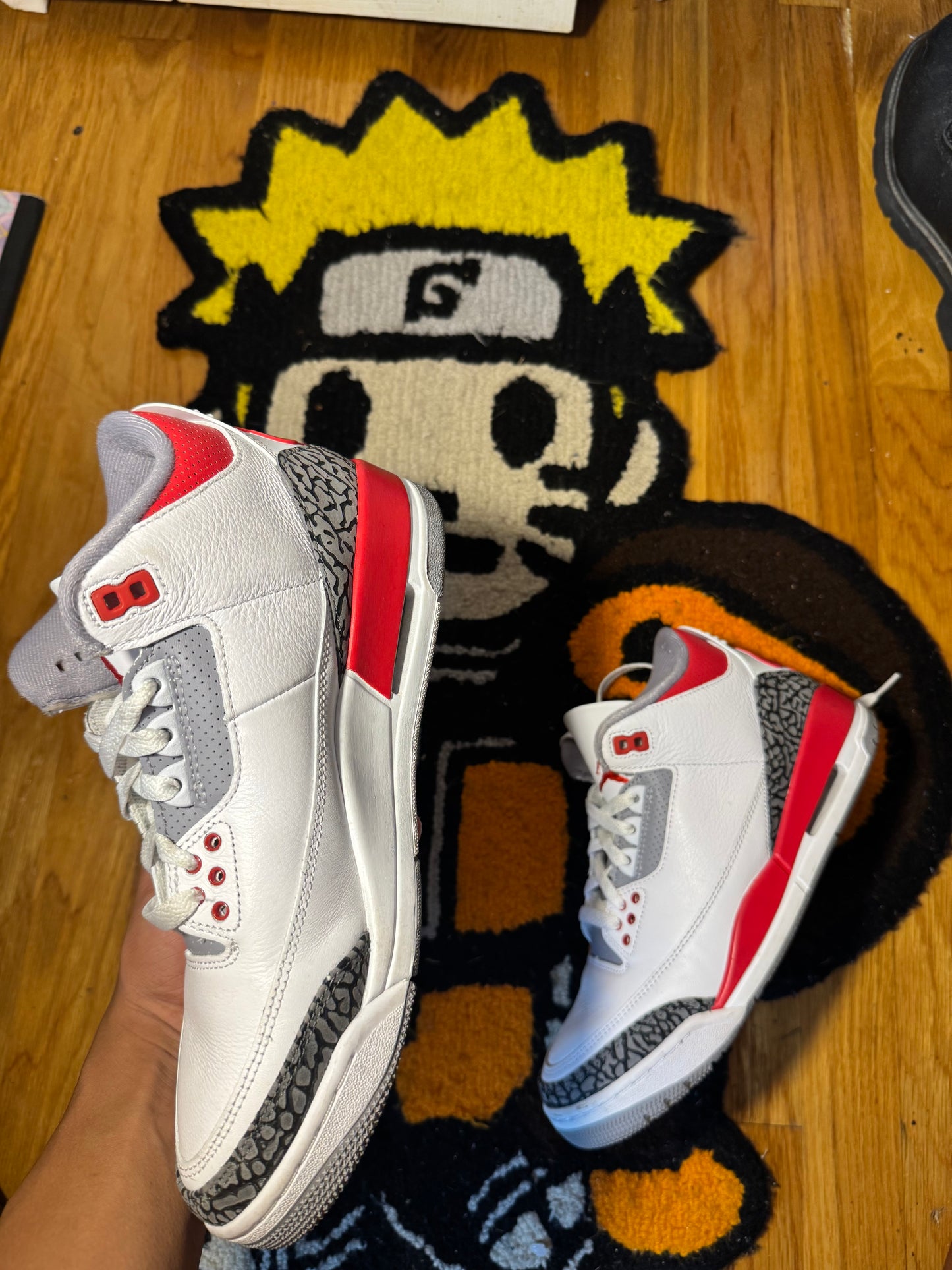 Fire Red 3's (Sz 8)