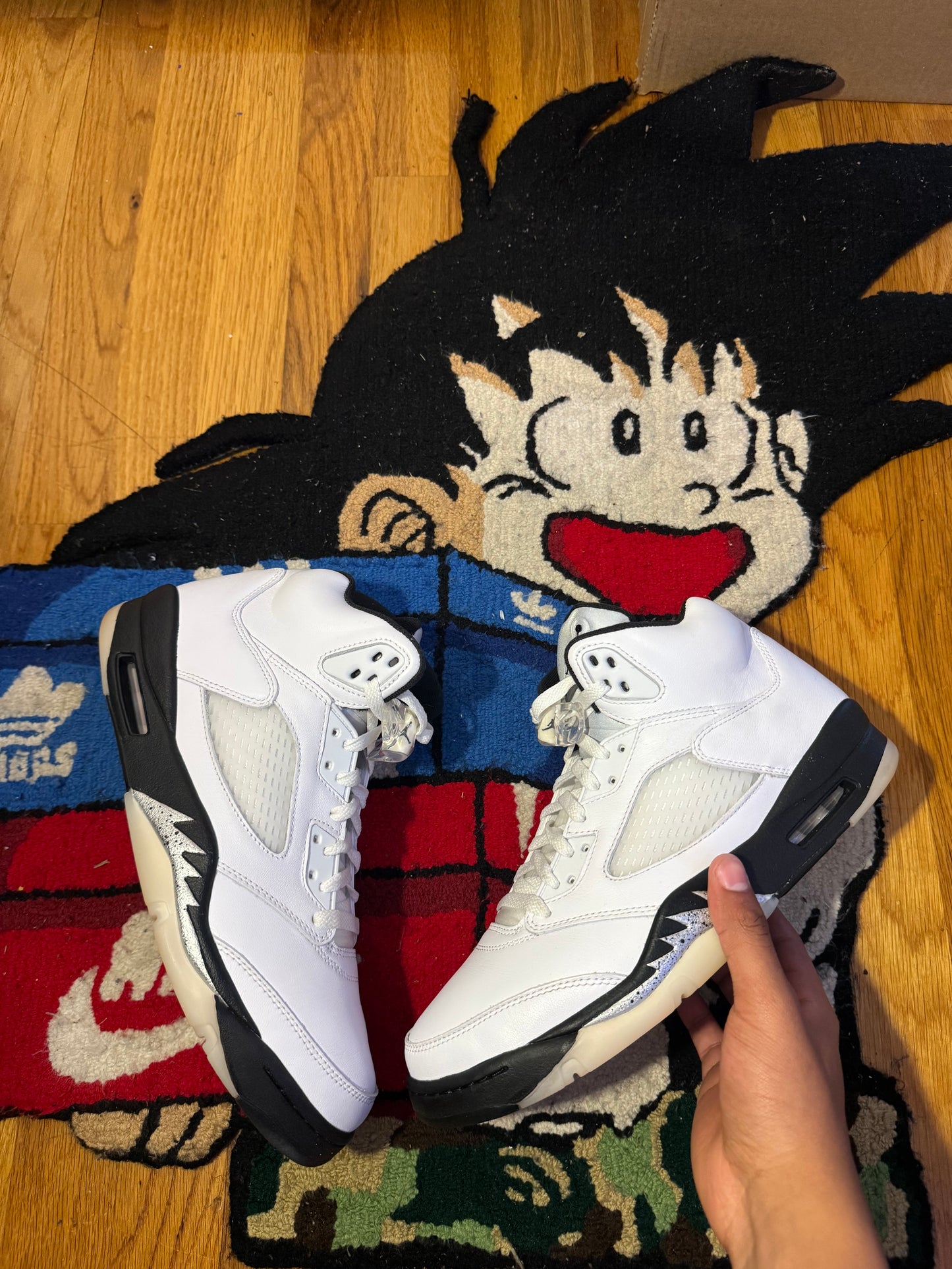 White metallic 5 Sz 11