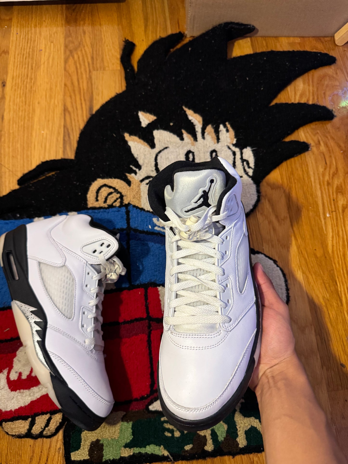 White metallic 5 Sz 11