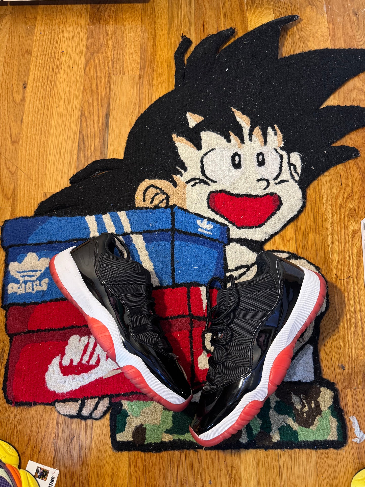 Bred 11's Low (Sz 10)