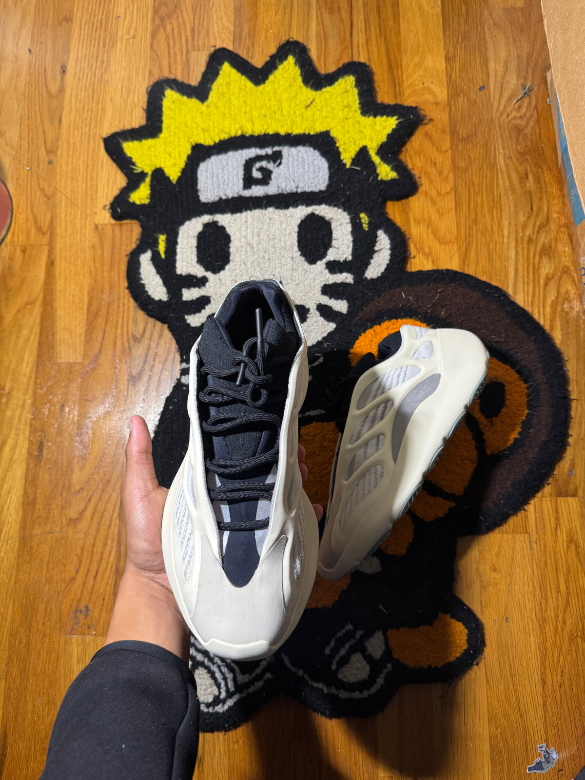Yeezy 700 Sz 9.5