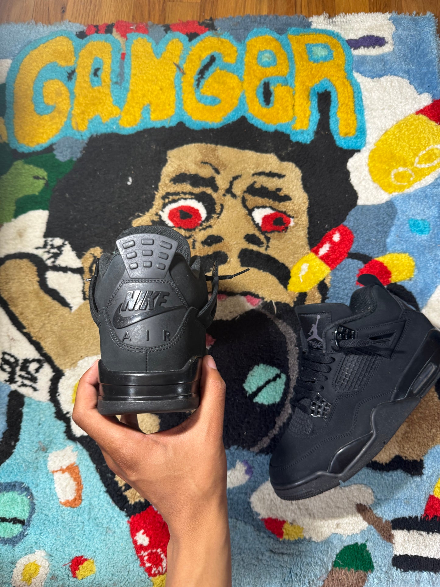 Black cat 4 Sz 9