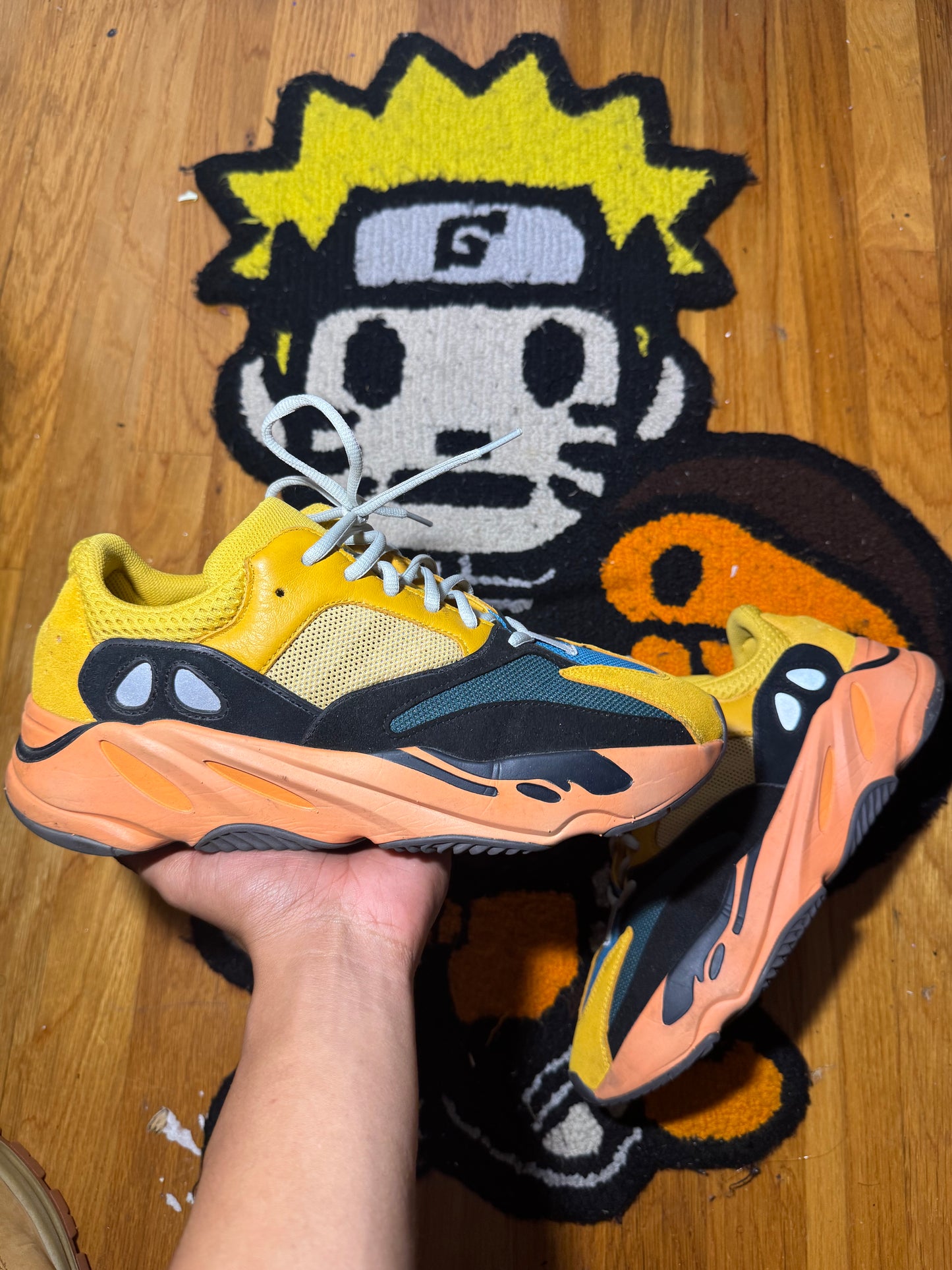 Yellow Yeezy 700 Sz 10.5