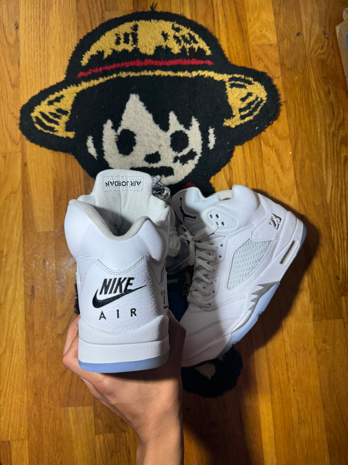 White metallic 5 Sz 12