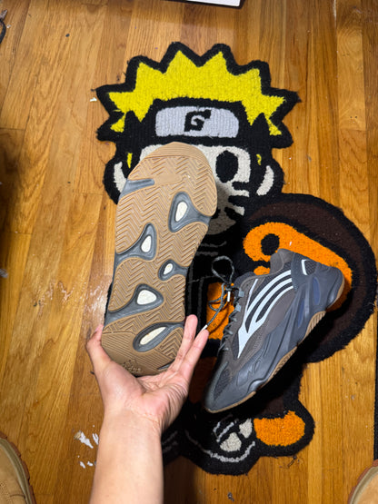 YEZZY 700 Sz 10.5