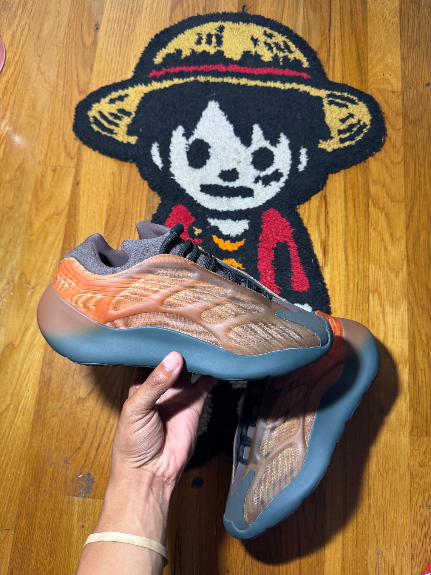 Yeezy 700 Sz 10
