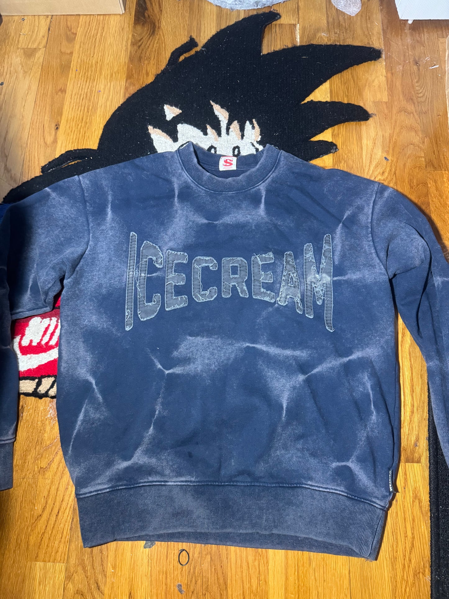 BBC SMALL SWEATSHIRT
