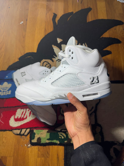 White metallic 5 sz 13