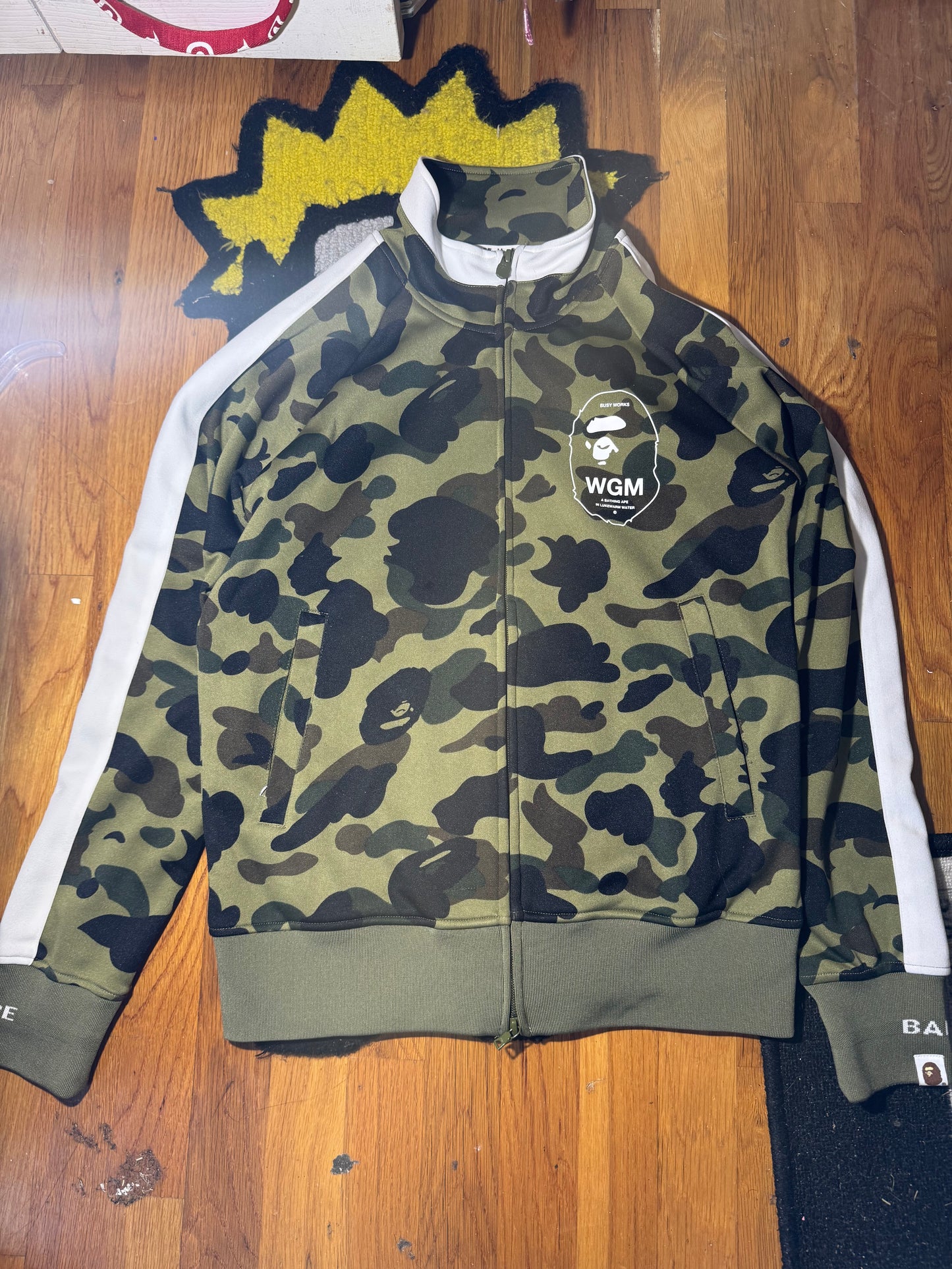 Bape jacket sz medium (fit like a small)