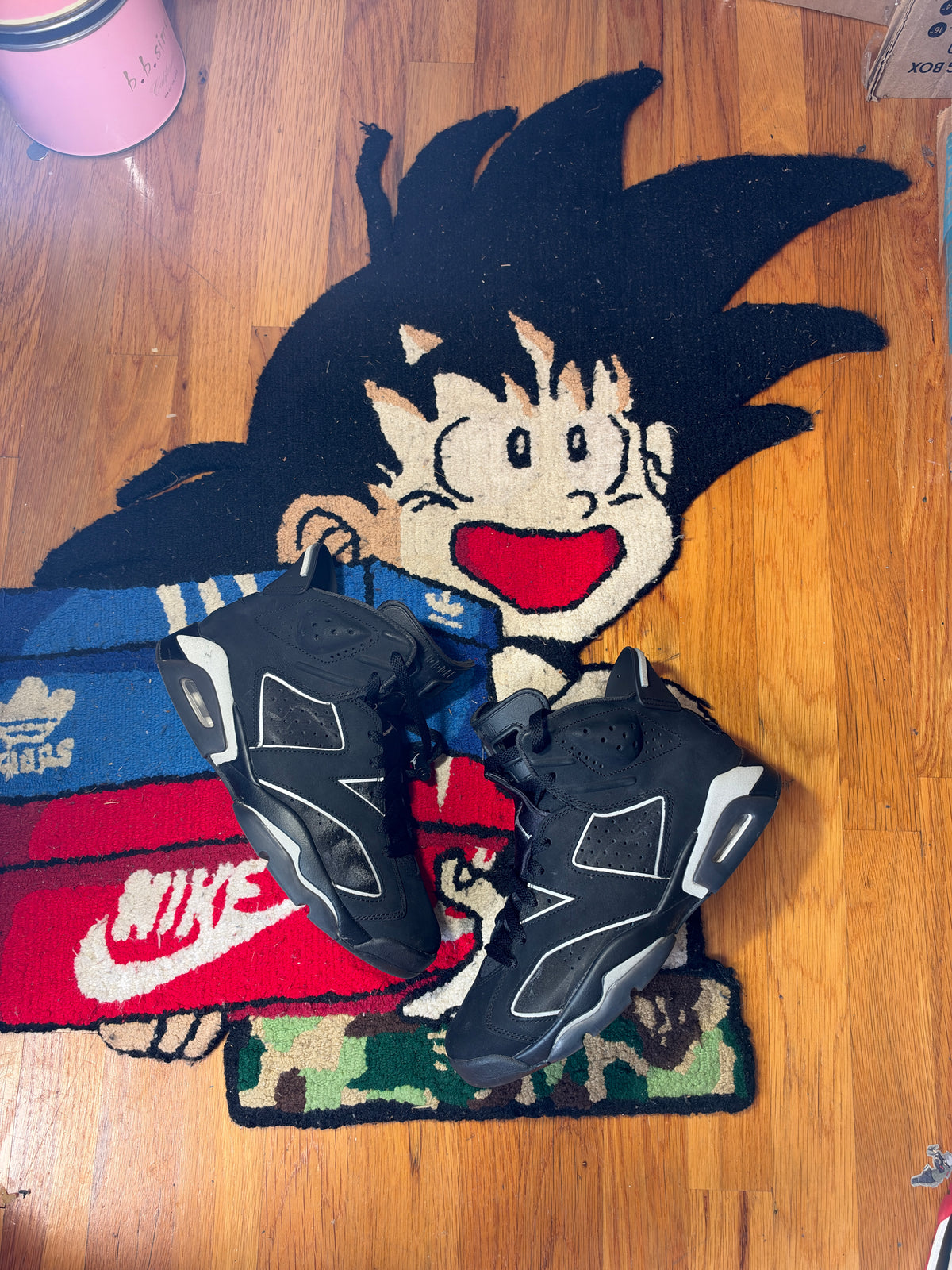 Cap and gown 6 Sz 8