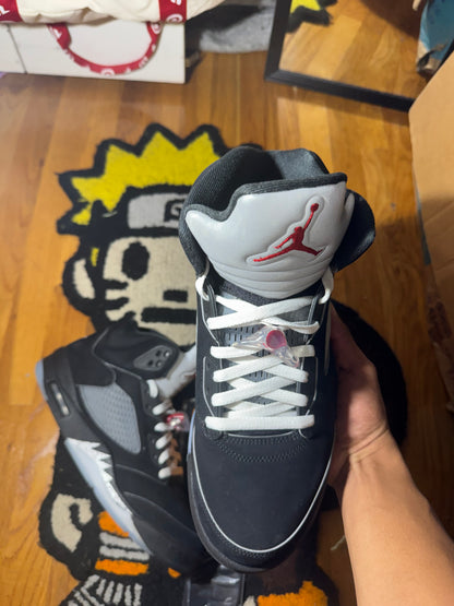 Black metallic 5 Sz 12