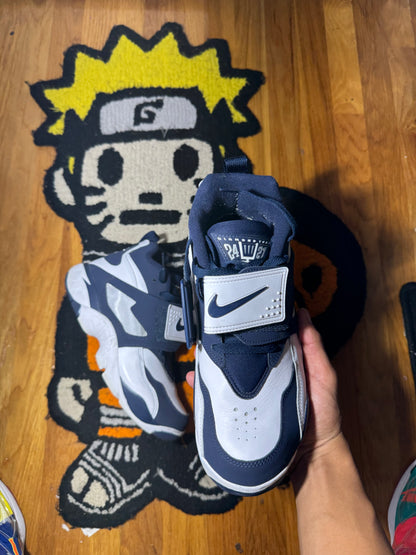 DIAMOND TURF SZ 8