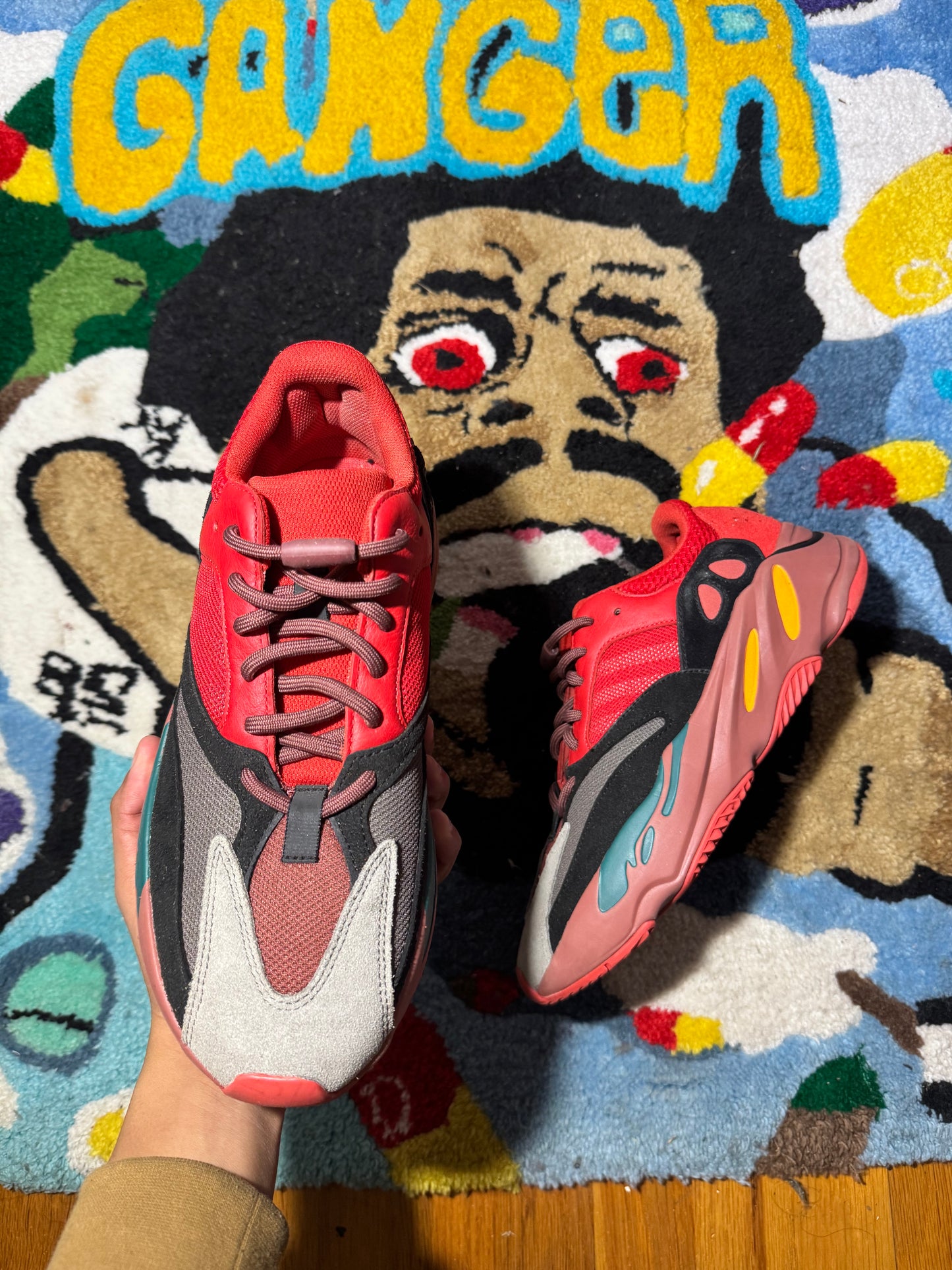 Red Yeezy 700 Sz 9.5 (no box)