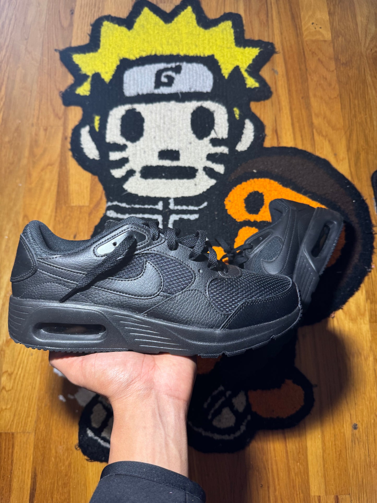 Air max Sz 9 (like new)