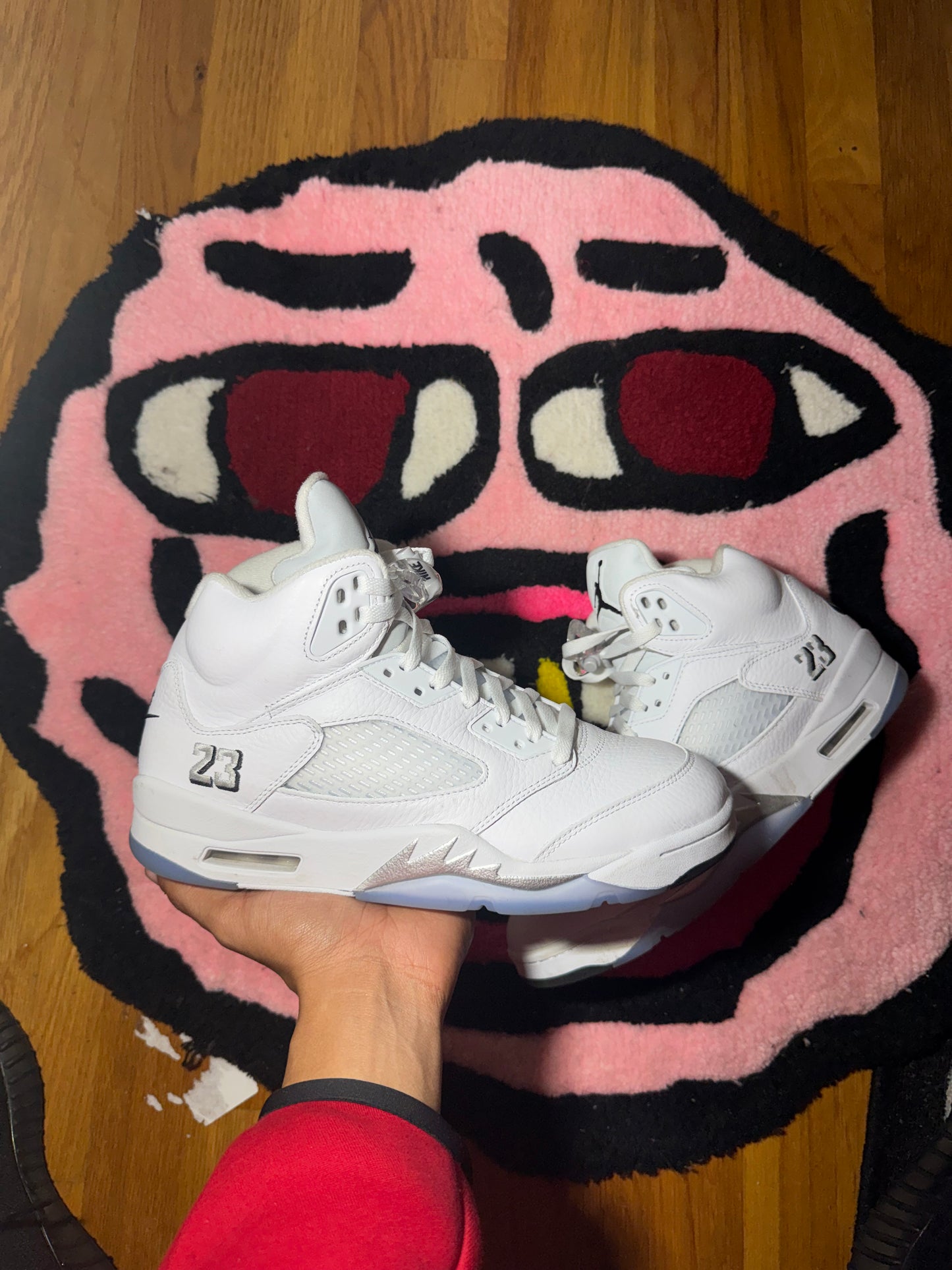 White metallic 5 Sz 9