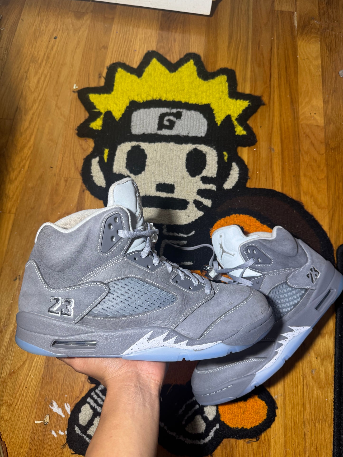 Wolf grey 5 sz 13