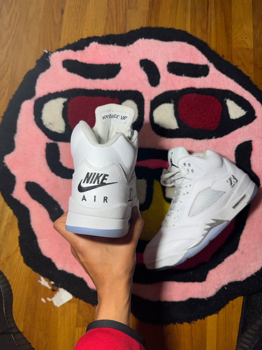White metallic 5 Sz 9.5