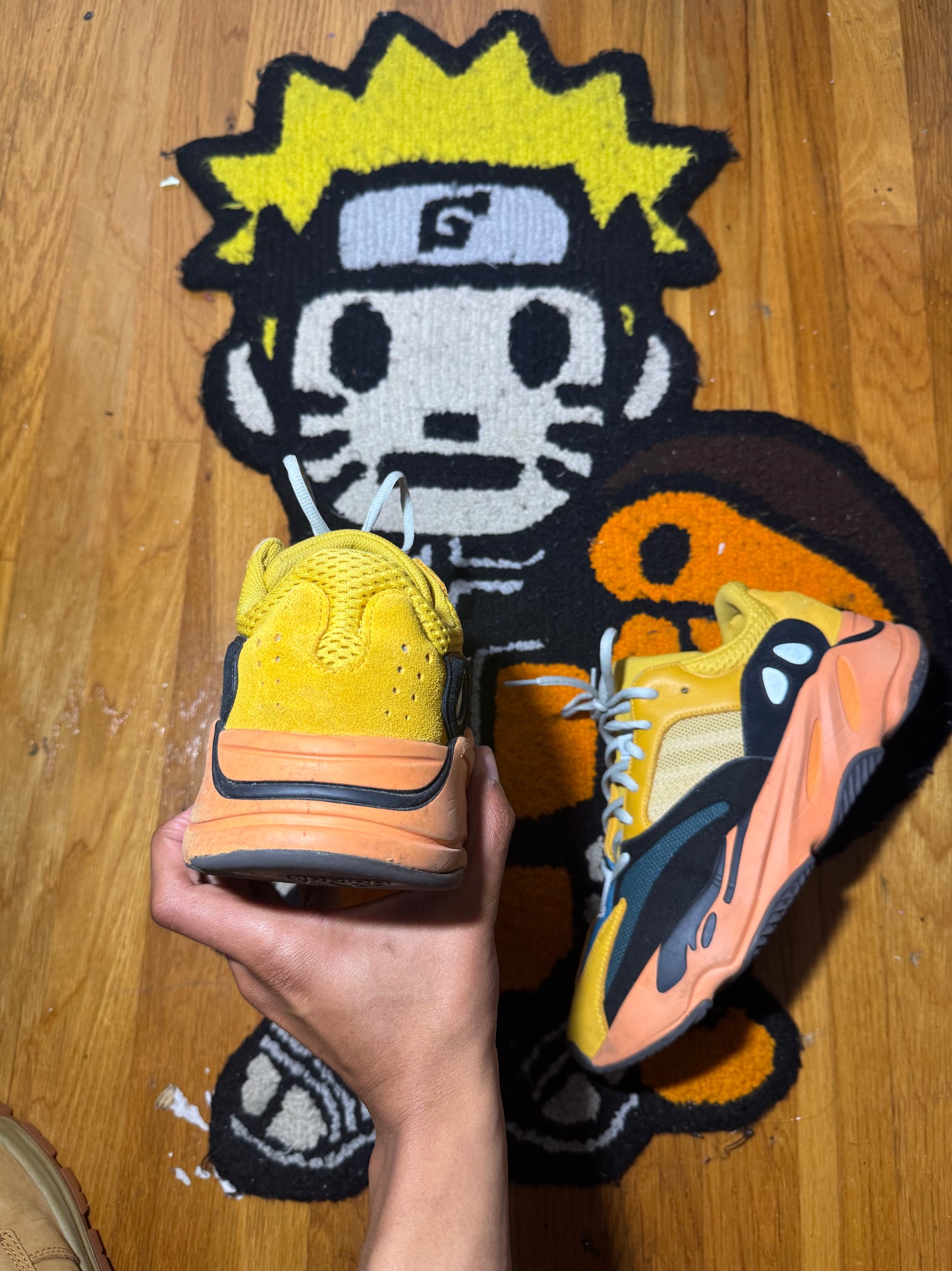 Yellow Yeezy 700 Sz 10.5