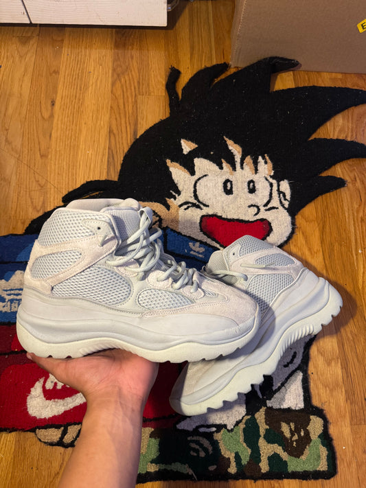 Yeezy boot Sz 9.5