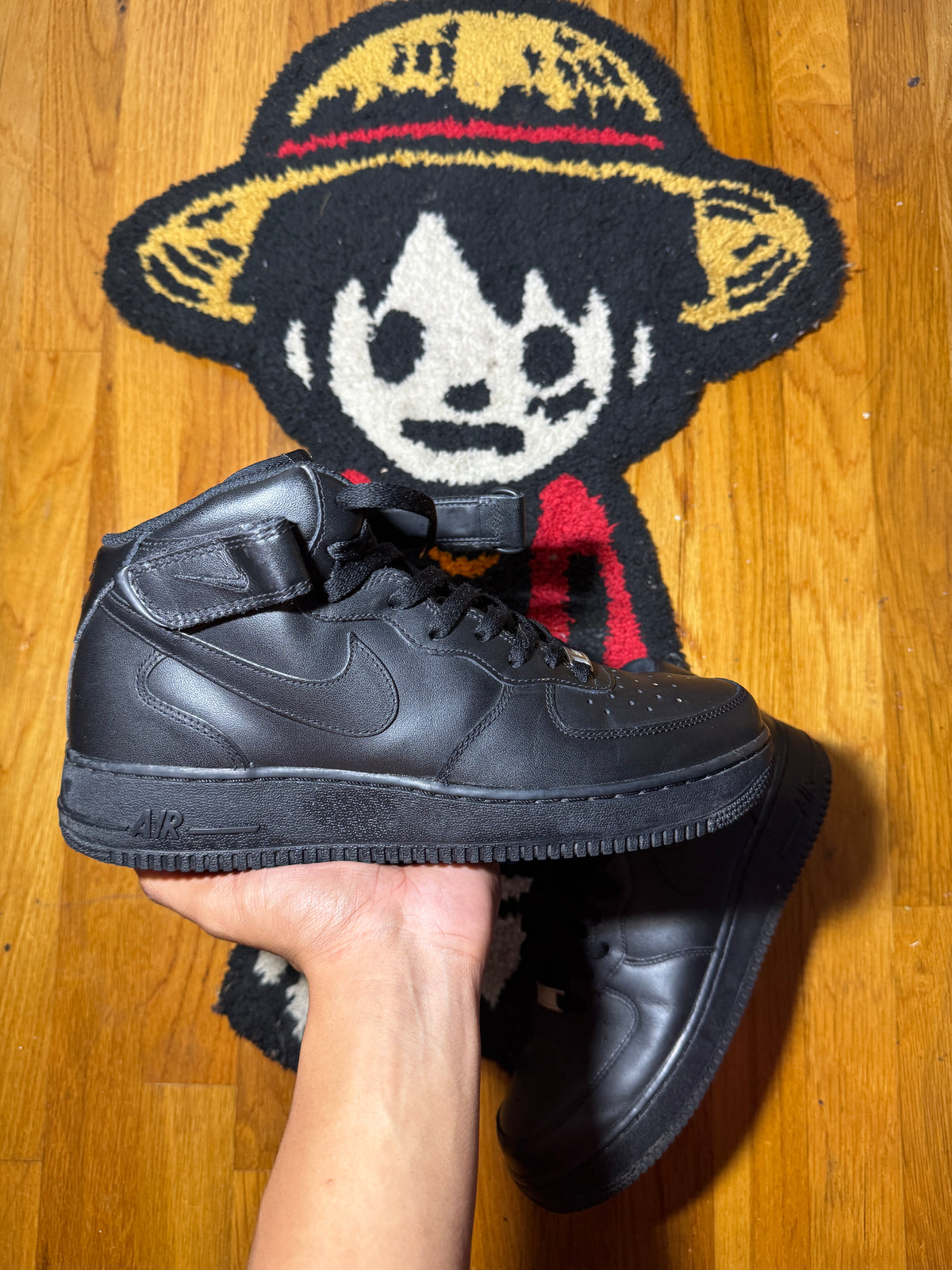 Air Force mid black Sz 9.5