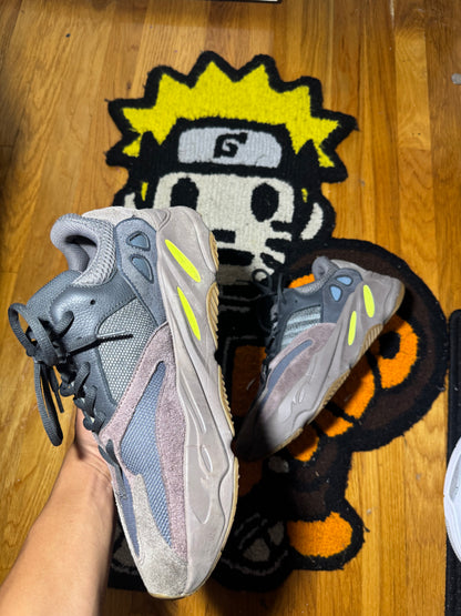 Yeezy 700 Sz 10.5