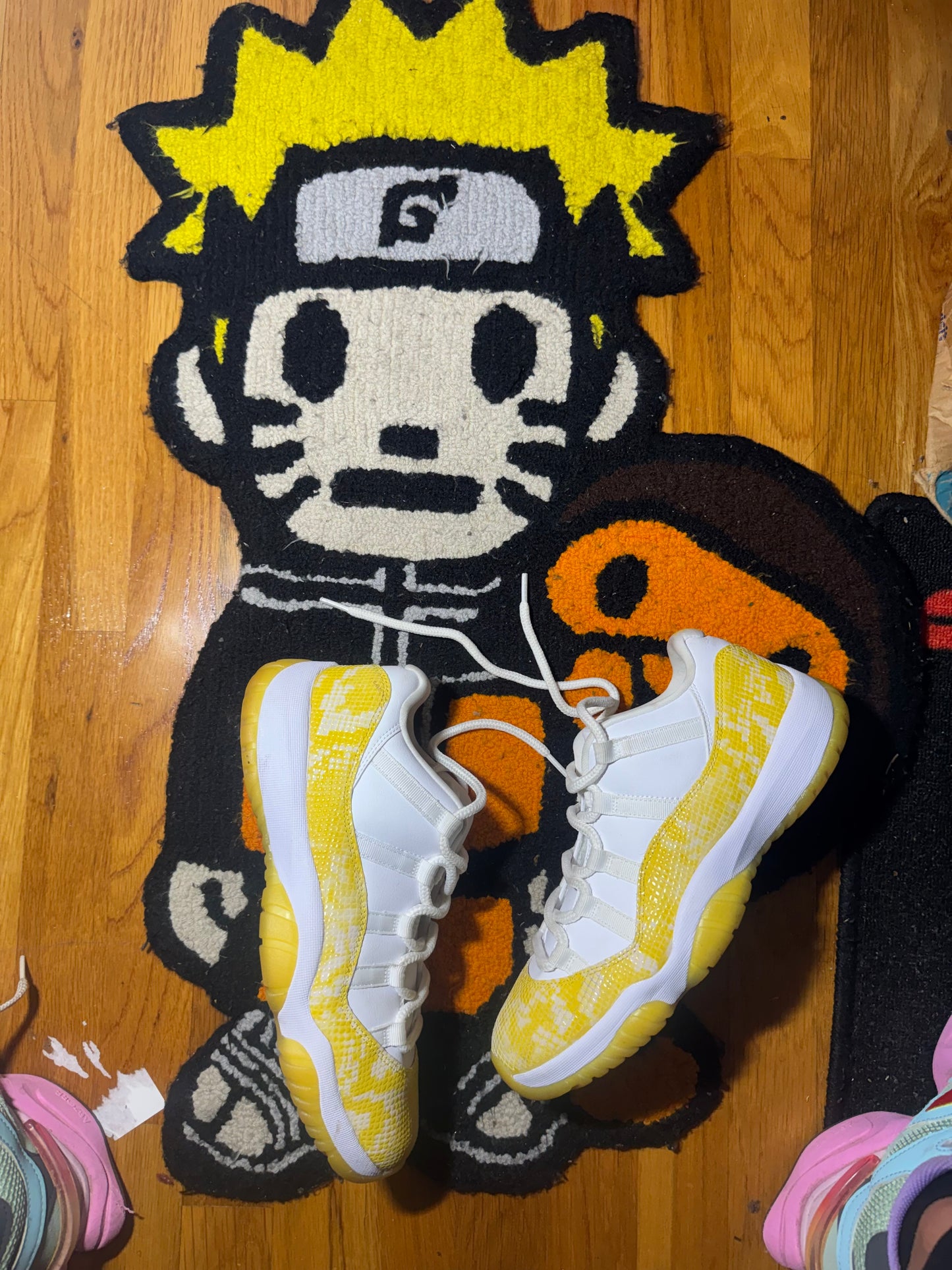Yellow 11 Sz 9.5