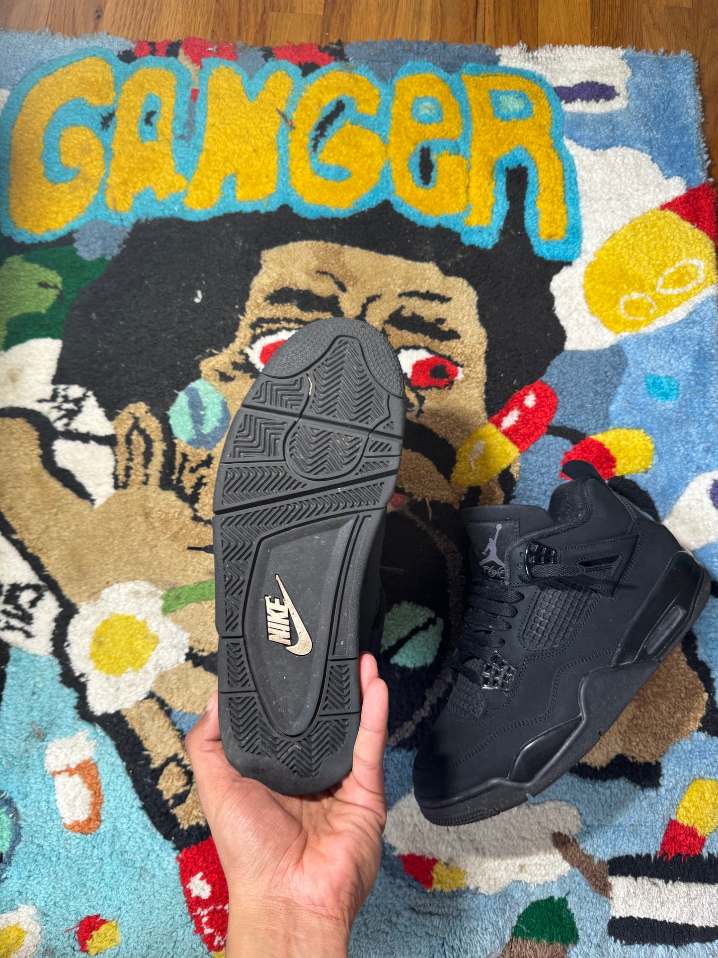 Black cat 4 Sz 9