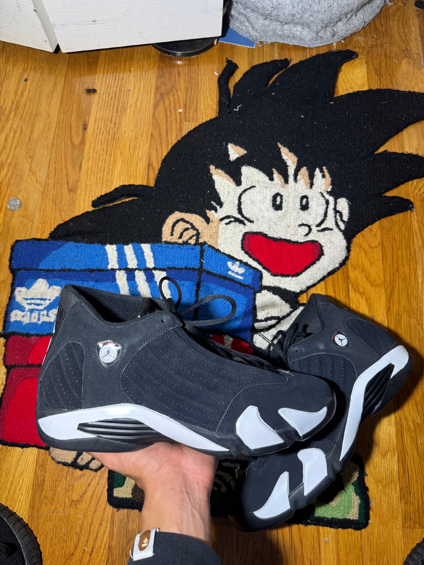 black/white Sz 13