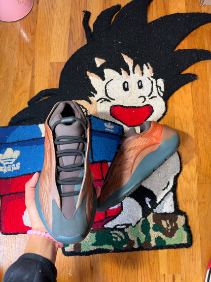 Yeezy Sz 10