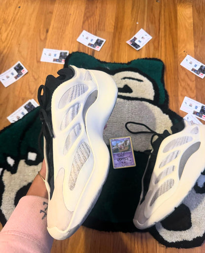 Yeezy 700 V3 "Azael White" (12.5)