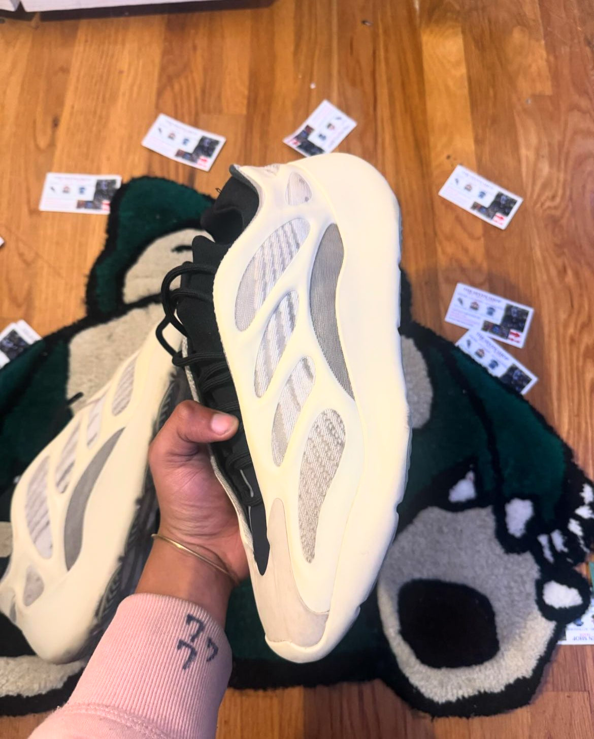 Yeezy 700 V3 "Azael White" (12.5)