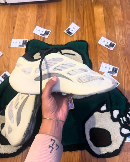 Yeezy 700 V3 "Azael White" (12.5)